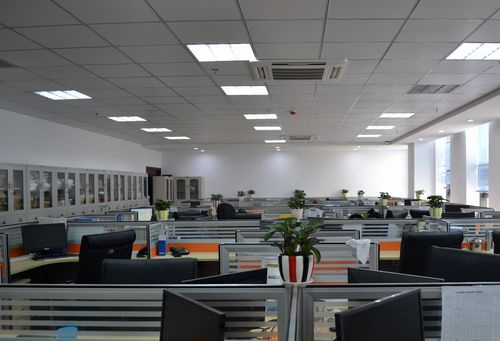 廣州千葉專(zhuān)業(yè)泳池設(shè)備，助力青島某職業(yè)學(xué)院打造高標(biāo)準(zhǔn)泳池水環(huán)境:泳池設(shè)備
